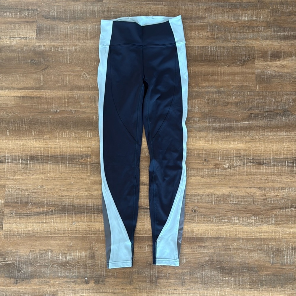Lululemon legging size 6